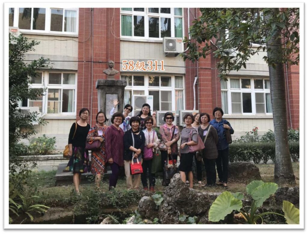 南女校園景色讓我們重返一十八