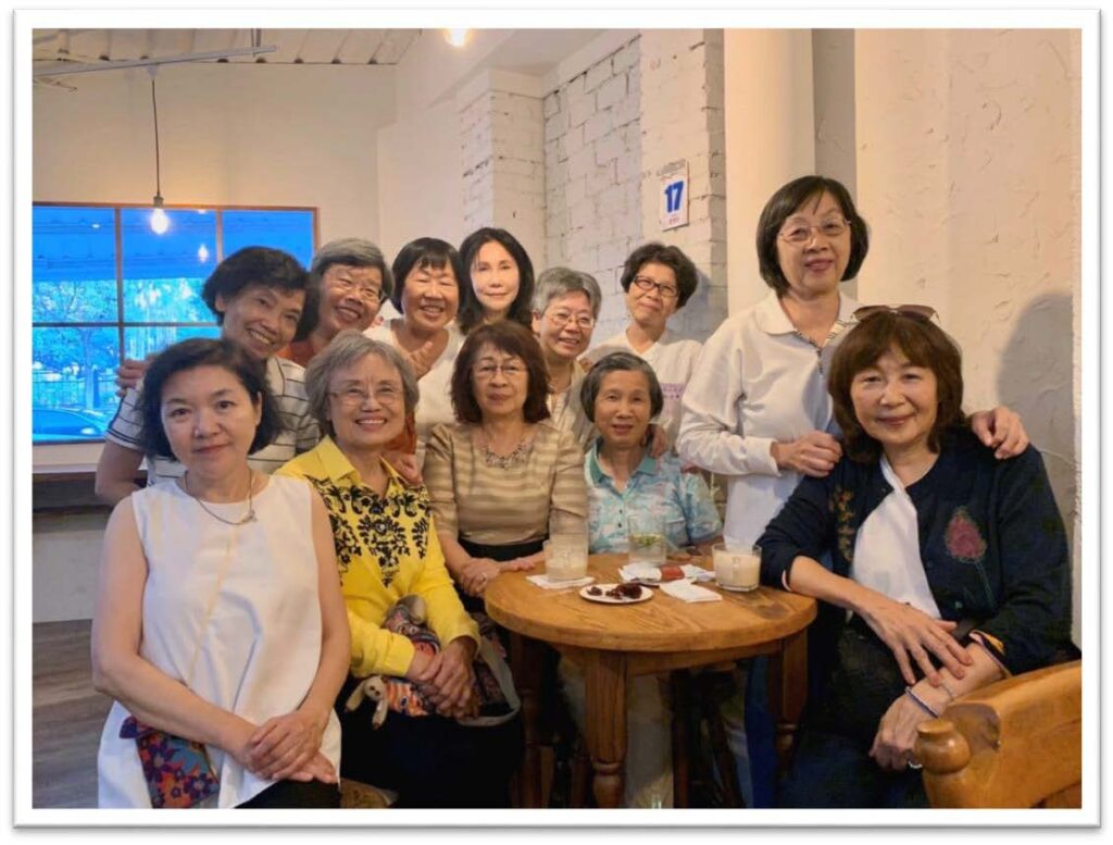 無法参加餐會的同學，於會後和我們相聚（其中兩位還特地由高雄趕來）